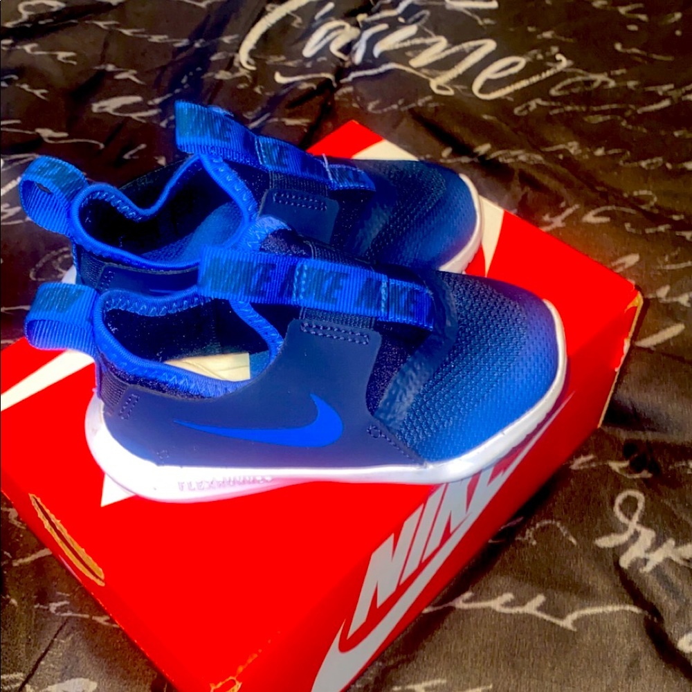 Toddler Size 7 Nike flex runner